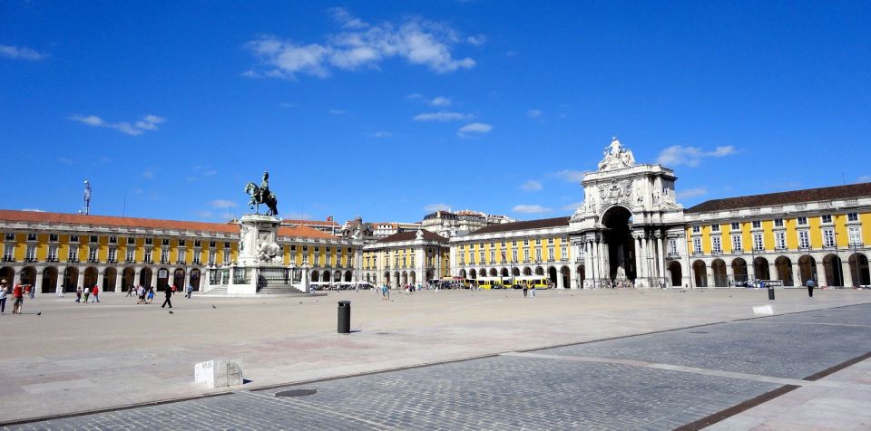 Lisbon: Private Full Day City Tour - 25 de Abril Bridge sightseeing: Lisbon’s big engineering moment
