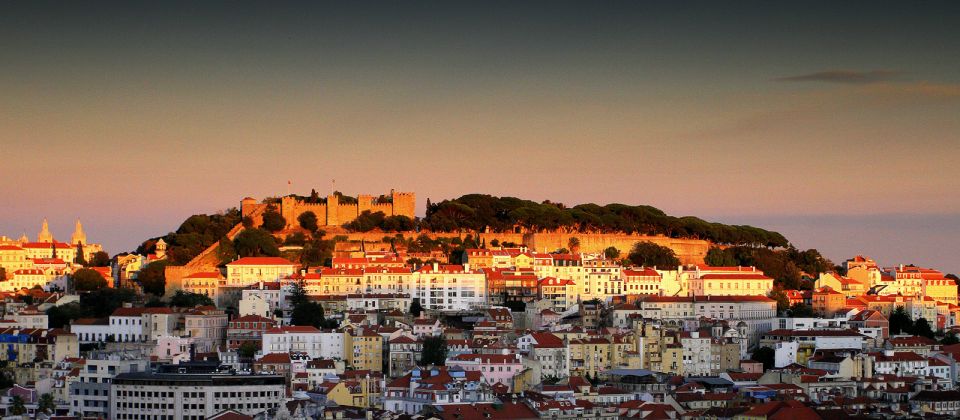 Lisbon: Private Full Day City Tour - Christ the King visit: the viewpoint stop that ties it all together