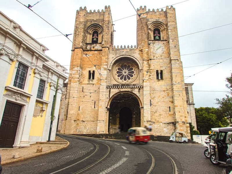 Lisbon: Private Grand Experience City Tour by Tukxi - What you should request before you start rolling