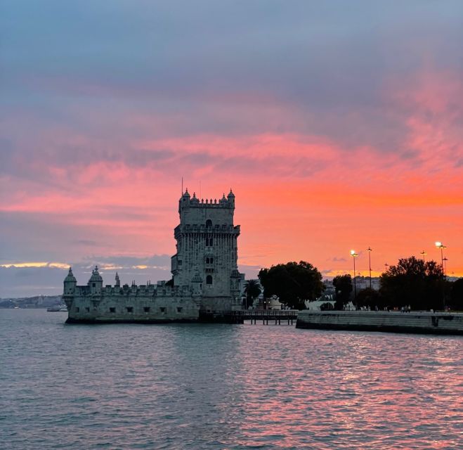 Lisbon: Private Luxury Catamaran Tour with Welcome Drink - Swimming and sunset: choosing 2h vs 3h vs 4h