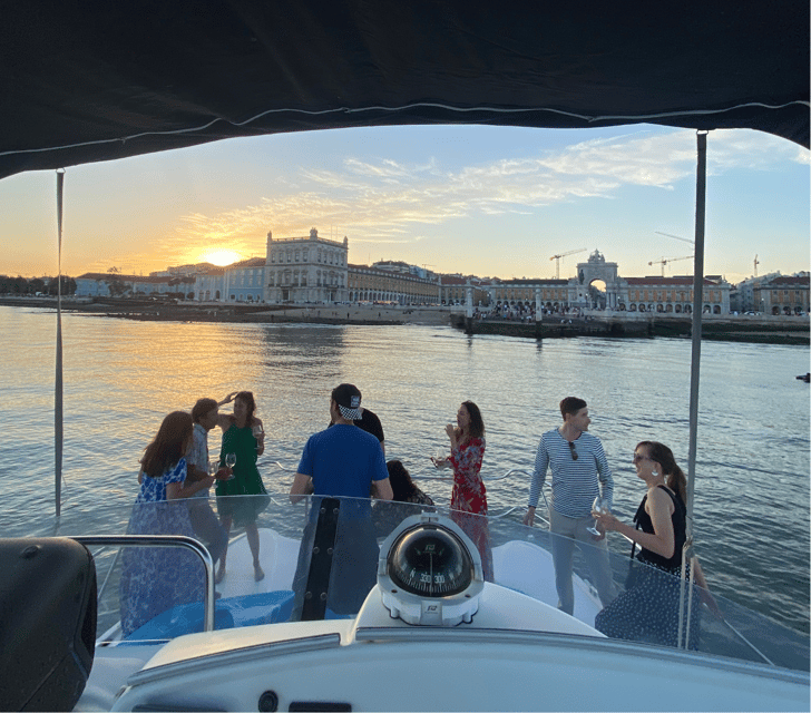 Lisbon: Private Luxury Catamaran Tour with Welcome Drink - Who this tour suits best (and who should think twice)