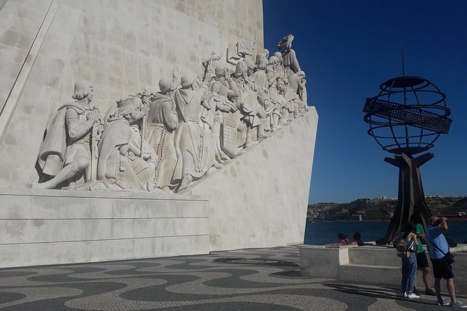 Lisbon Private Luxury Tour - The Lisbon Avenue and a Stop for Portugal’s History
