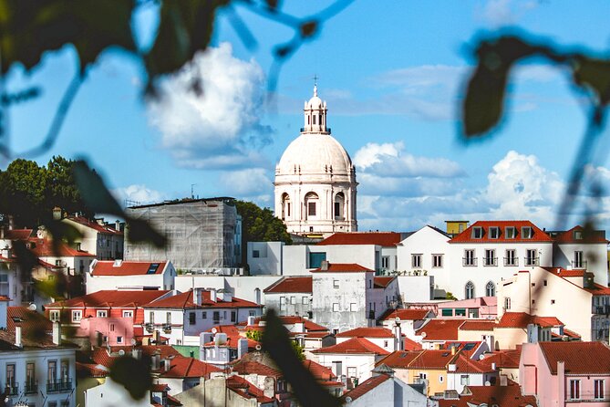Lisbon: Private Professional Guided Tuk-tuk Tour - Feira da Ladra in Campo de Santa Clara: local shopping in a tight time slot