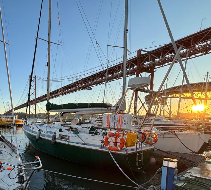 Lisbon: Private Sailing City & Sunset Tour - Meeting at Lisbon Boat Tours: Simple Start, Real Time on the Water