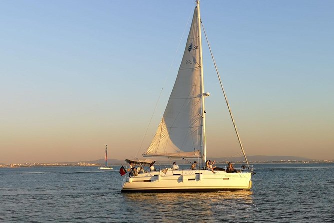 Lisbon Private Sailing Cruise, drink included (options: 2h, 3h, 4h, 6h or 8h) - How the cruise runs: Belém, the bridge passes, Almada views, and back