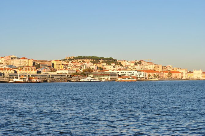 Lisbon Private Sailing Cruise, drink included (options: 2h, 3h, 4h, 6h or 8h) - Christ the King in Almada: the best “backdrop” viewpoint