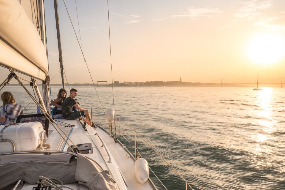 Lisbon: Private Sunset Cruise on the Tagus River with Drink - Your 2-Hour Route: Belém to Praça do Comércio and Castle Views