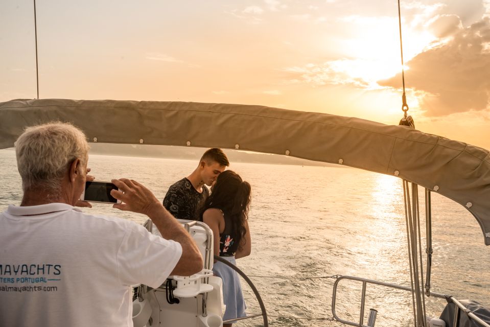 Lisbon: Private Sunset Cruise on the Tagus River with Drink - Drinks, Comfort, and the Small Crew Tricks You’ll Appreciate
