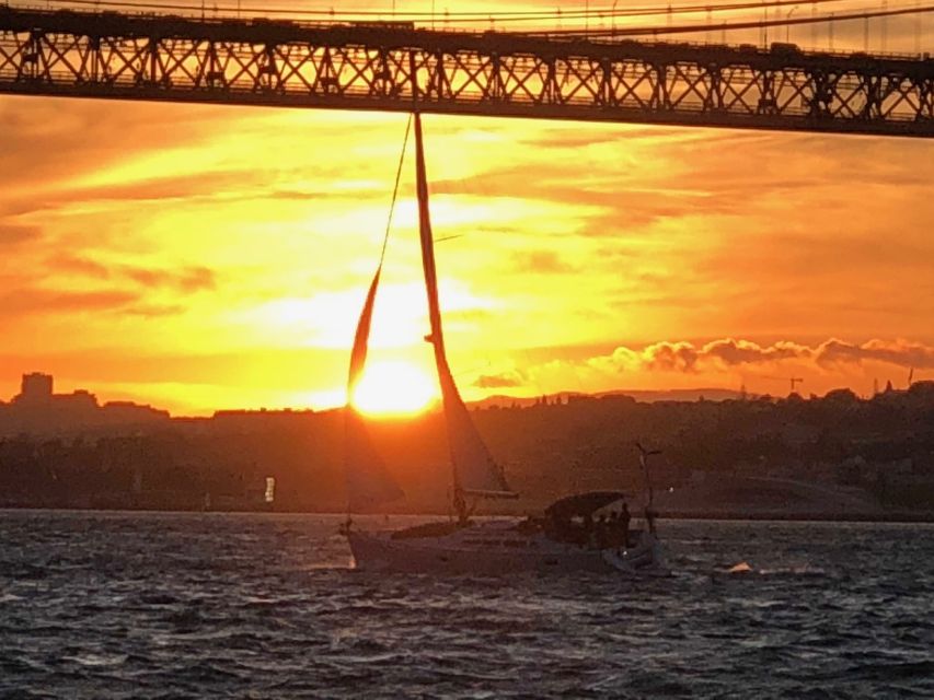 Lisbon: Private Sunset Sailing Tour with Champagne - From Belém out on the water: Padrão dos Descobrimentos and Torre de Belém