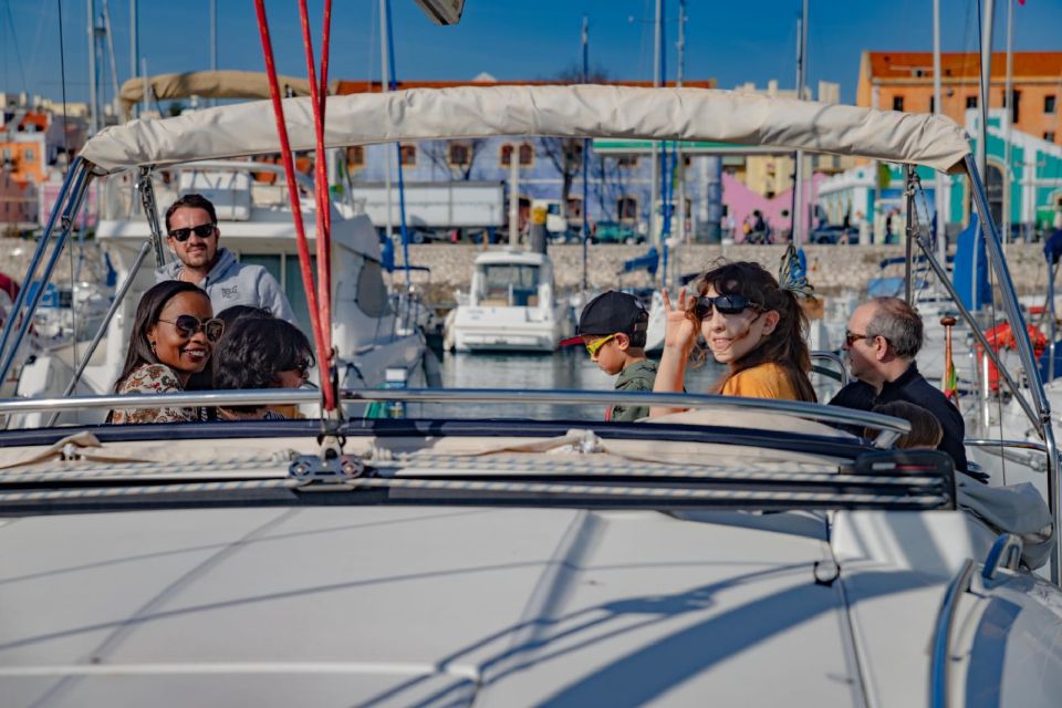 Lisbon: Private Tagus River Yacht Tour - Landmarks From the Water: Belém Tower, King Christ, and Commerce Square