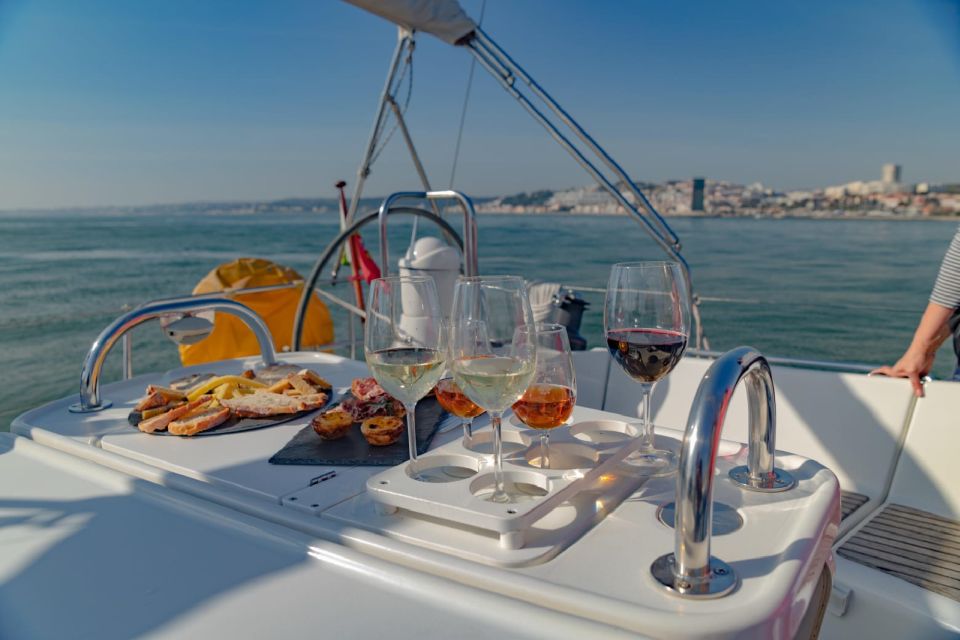 Lisbon: Private Tagus River Yacht Tour - Comfort on Board: Blankets, Wi‑Fi, and What to Bring