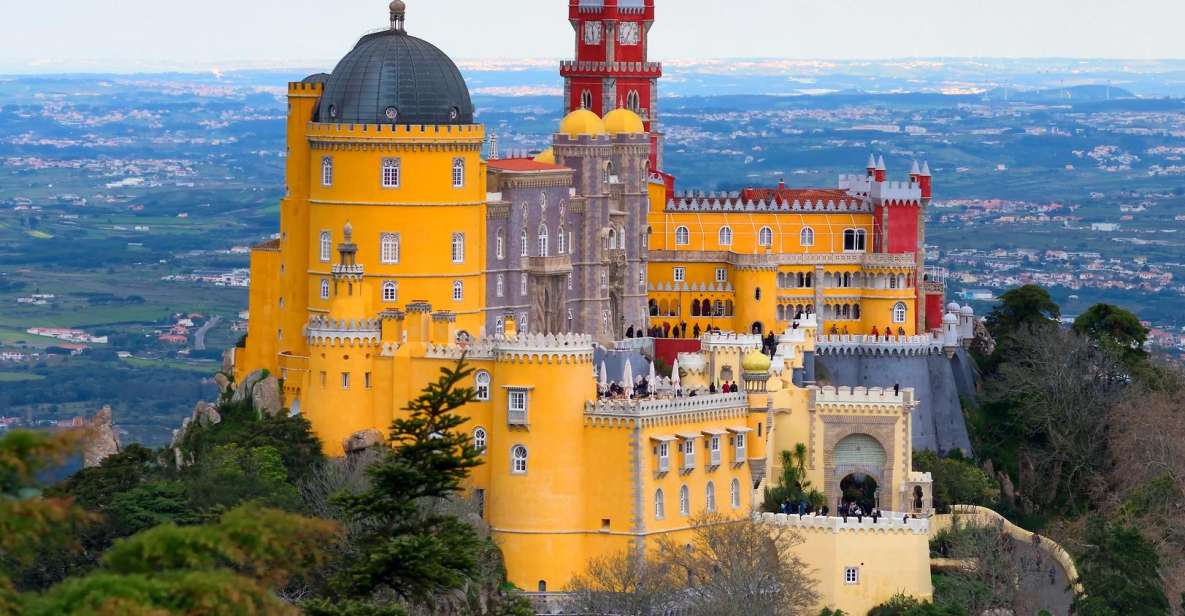 Lisbon: Private Tour Sintra, Cabo da Roca and Cascais - Hotel pickup at 8:00 and the direct shot to Peña Palace