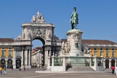 Lisbon Private Tour - The best introduction to the city - Igreja de Nossa Senhora da Conceição Velha: Where a Synagogue Became a Church