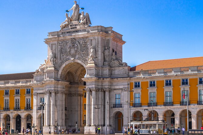 Lisbon: Private Tuk-Tuk City Tour - Stop 1: Lisbon Cathedral (Sé de Lisboa) and Why This One Matters