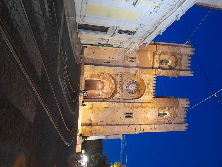 Lisbon: Private Tuk-Tuk Tour for 2 hours - São Vicente de Fora and Santa Engracia: Story Stops Without the Long Detour