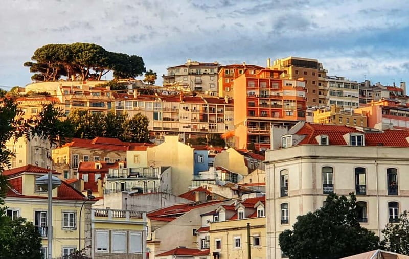 Lisbon: Private Tuk-Tuk Tour of Old Town & Scenic Viewpoints - Key highlights worth caring about