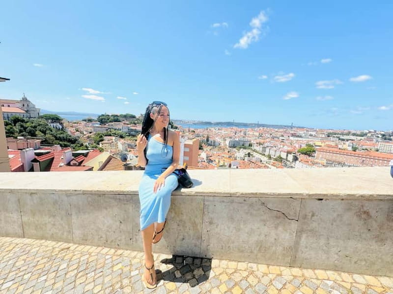 Lisbon: Priver Guided Tuk Tuk Tour With Hotel Pickup - Castelo area landmarks plus “pink street” color