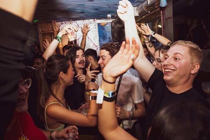Lisbon Pub Crawl - Stop 1: Bairro Alto and Cais do Sodré for your first party wave