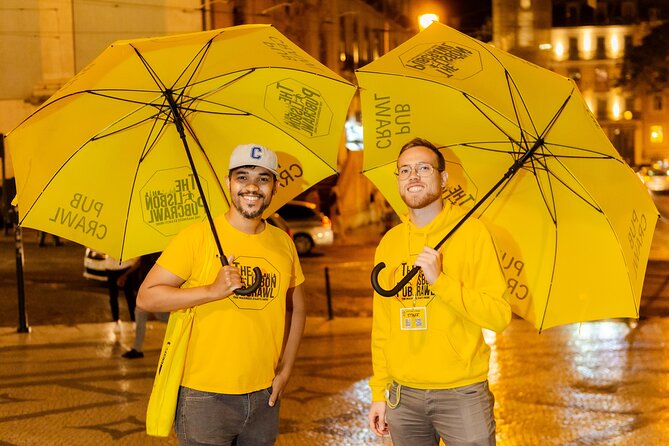 Lisbon: Pub Crawl with Open Bar, Shots & VIP Club Entry - Meeting at Praça Luís de Camões: Getting Oriented Before the Party