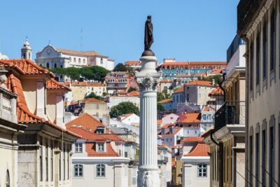 Lisbon Revelation Tour - Meeting at Cervejaria Antártida and ending at the São Pedro viewpoint
