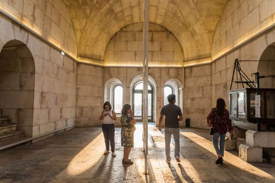 Lisbon: Rua Augusta Arch Admission Ticket - Who should climb and who should reconsider