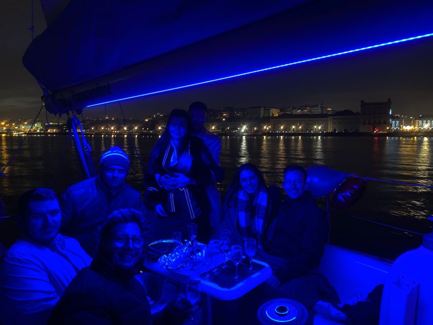 Lisbon: Sailboat Tour w/ Local Guide and Open Bar Green Wine - Weather, Warmth, and the Real-World Seasickness Factor