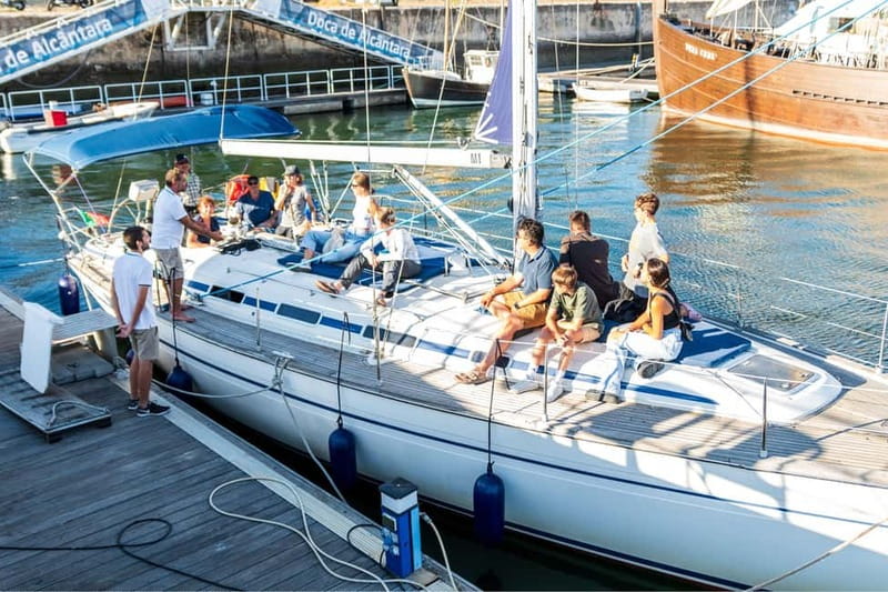 Lisbon: Sailing Boat Tour with Drinks & Pastel de Nata - Key highlights at a glance