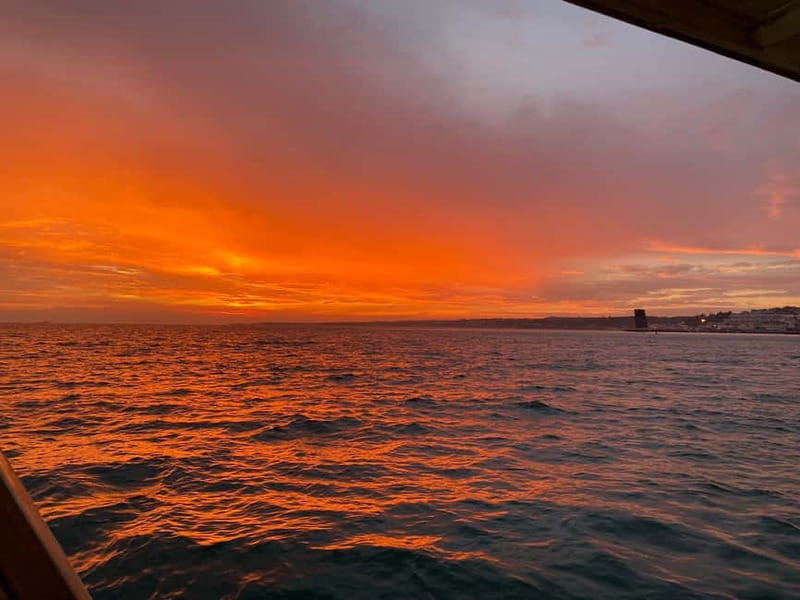 Lisbon: Sailing Boat Tour with Drinks & Pastel de Nata - Why a Tagus sunset sail beats another Lisbon sightseeing loop