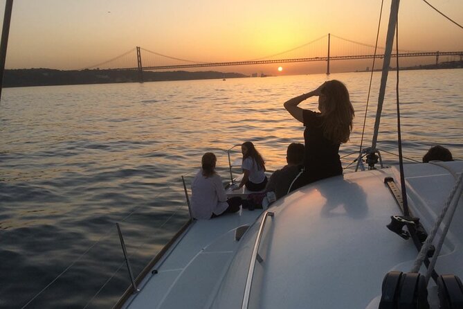Lisbon Sailing Catamaran Public Cruise with drinks - What Your $32.67 Buys (And Why It Feels Fair)