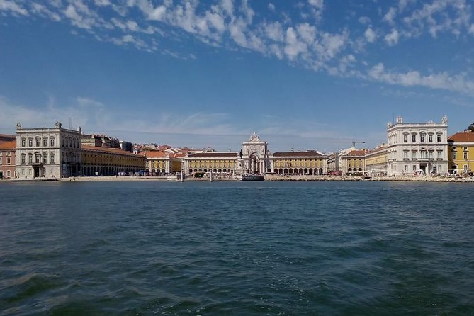 Lisbon Sailing Tour: 2-Hour Cultural Scenic Cruise with Wine - 2 Hours on the Tagus: what the sailing time actually feels like