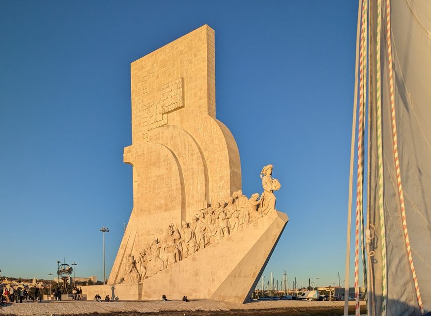Lisbon: Scenic Day & Sunset Boat Tour with a Drink - The Educar à Vela twist: why this cruise feels different