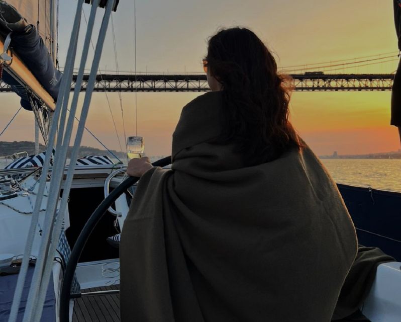 Lisbon: Scenic Day & Sunset Boat Tour with a Drink - What to bring so the river wind doesn’t steal your comfort