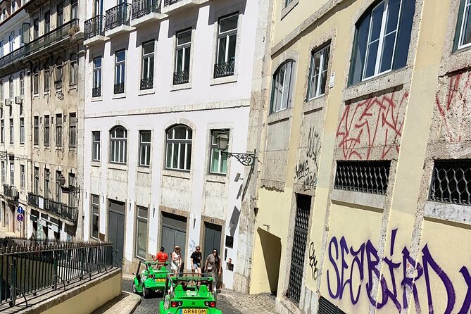Lisbon Self-Drive Sightseeing Tour in an Electric Car - Old Lisbon in a Green Car: Alfama, Chiado, and Príncipe Real