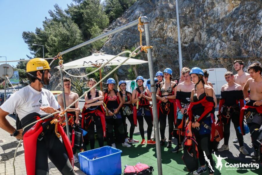 Lisbon: Sesimbra/Arrábida Natural Park Coasteering Adventure - Safety system and guide style: why the jumps feel controlled