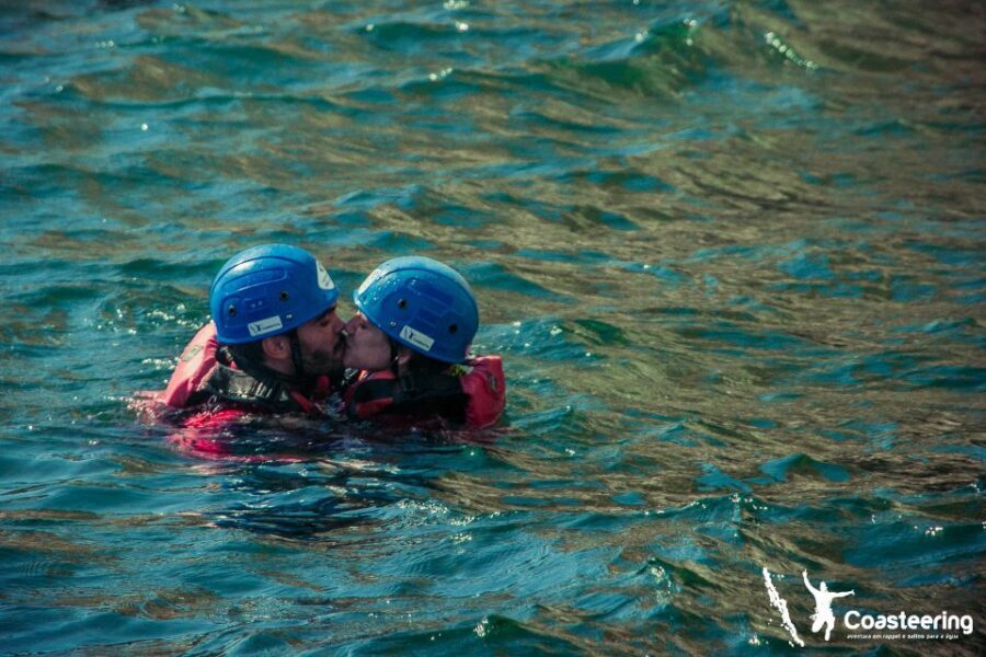 Lisbon: Sesimbra/Arrábida Natural Park Coasteering Adventure - What to pack for wet rock, sea swims, and no open-toed shoes