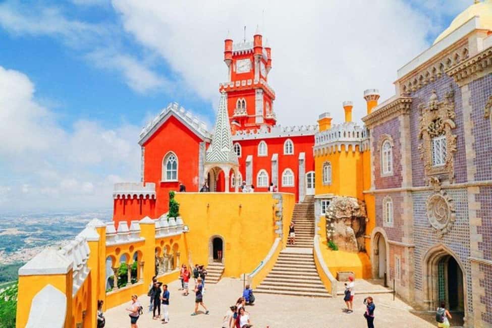 Lisbon: Sintra, Pena, Moorish Castle, Regaleira & Cascais - Lisbon to Sintra in one smooth day