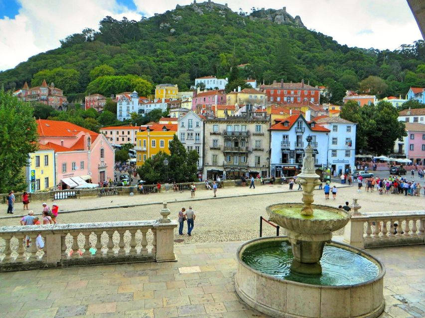 Lisbon: Sintra & Pena Palace Half-Day Tour with Hotel Pickup - Key moments that make this tour worth your time