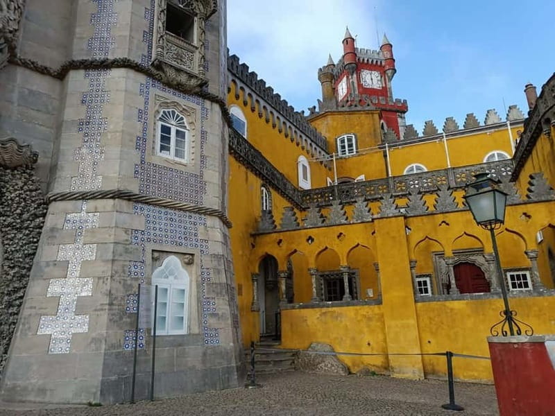 Lisbon: Sintra, Pena Palace, Moorish Castle & Regaleira Tour - Cabo da Roca: where the cliffs meet the sky