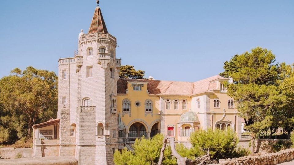 Lisbon: Sintra w/ Pena Palace, Cascais, Cabo Roca & Azenhas - Cascais: seaside promenade time to balance the day