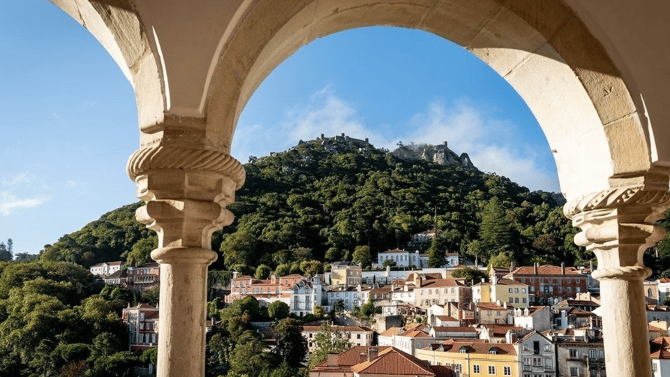 Lisbon: Sintra w/ Pena Palace, Cascais, Cabo Roca & Azenhas - Getting from Lisbon: comfort, pace, and what you’ll notice on the road