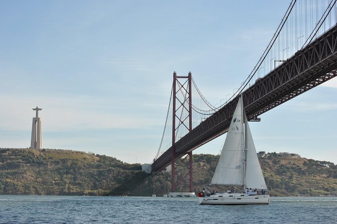Lisbon Small Group Day Cruise with Historic Commentary & a Drink - Praça do Comércio (Terreiro do Paço): Lisbon’s riverfront comeback after 1755