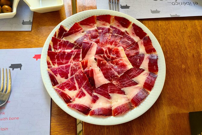 Lisbon Small-Group Food Tour: Eat & Drink Like a Local - Vinho Verde and Artisanal Cheese: The Green Wine Lesson