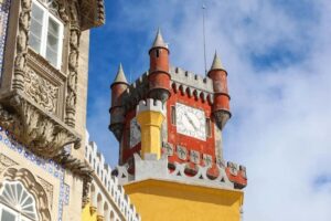 Lisbon: Small-Group Sintra, Pena Palace, Cascais, & Belém - Meeting up in Lisbon and settling into the minivan rhythm