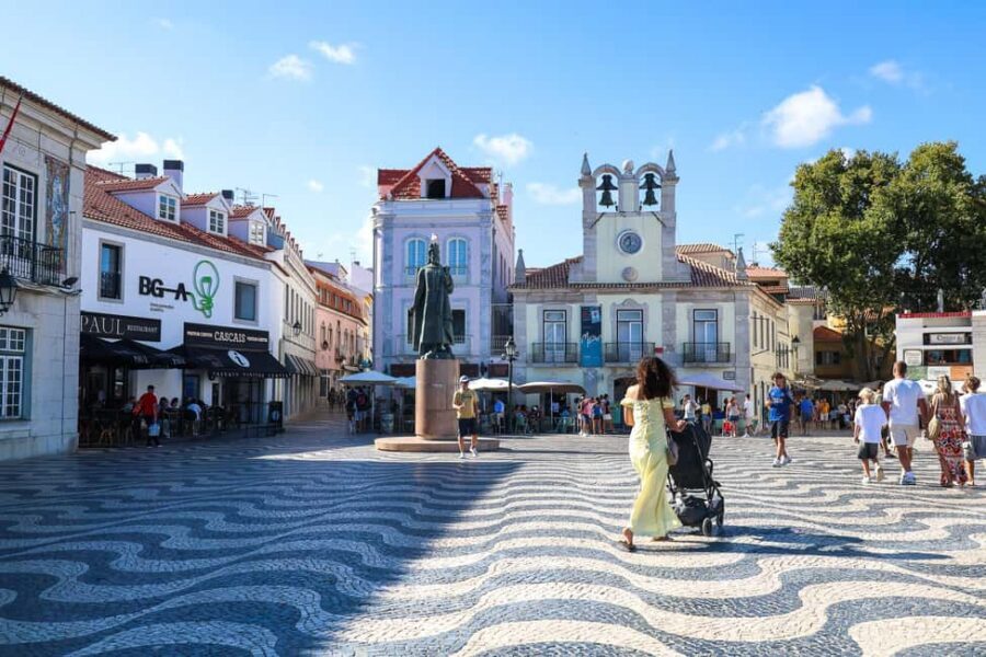 Lisbon: Small-Group Sintra, Pena Palace, Cascais, & Belém - Sintra’s historic center: free time for the good stuff
