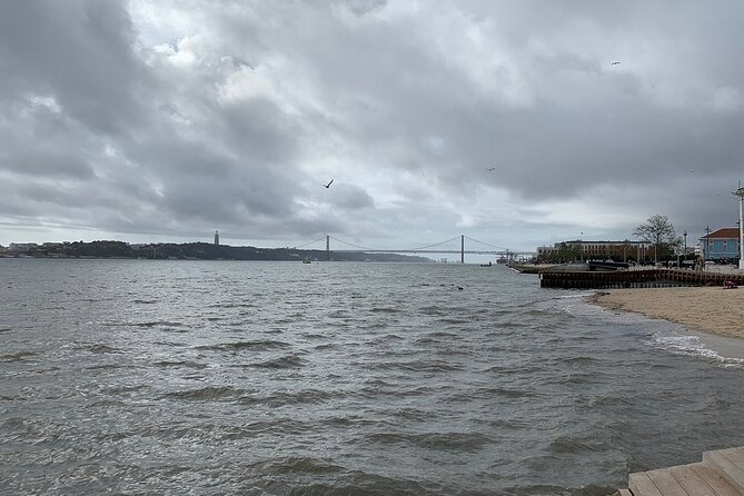 Lisbon - Small Group Walking Tour - A 3-hour walking tour that helps you read Lisbon fast