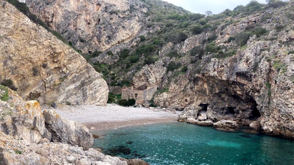 Lisbon: Snorkelling in Sesimbra/Arrábida Natural Park - Sesimbra and Arrábida: why this coast fits snorkeling