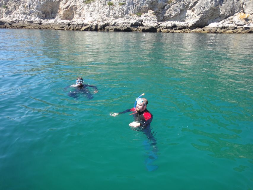 Lisbon: Snorkelling in Sesimbra/Arrábida Natural Park - Gear, wetsuit, and boat setup that keep you comfortable