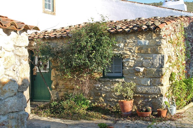 Lisbon Southern Region (Fernão Pó) Wine Tasting Private Tour - Wine country south of Lisbon: what makes this day work