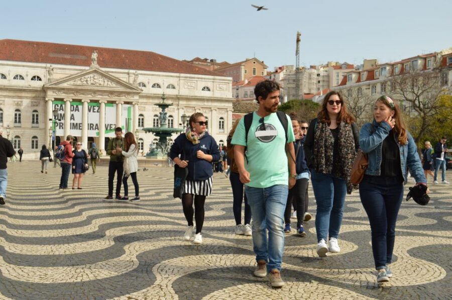 Lisbon: Starter Walking Tour to the highlights in German - Who This Tour Fits Best (and Who Should Skip It)