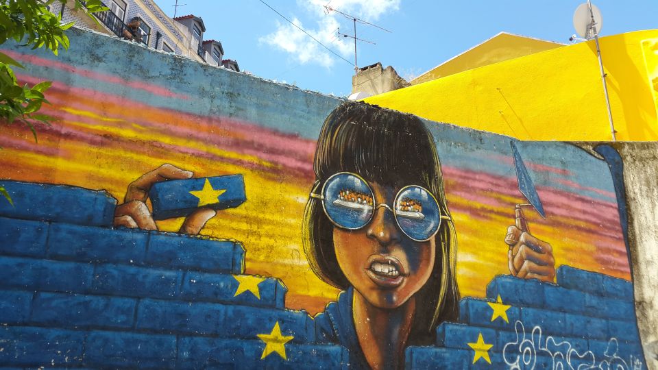 Lisbon: Street Art and Historical Walking Tour - Miradouro da Graça: the viewpoint that sets the whole route